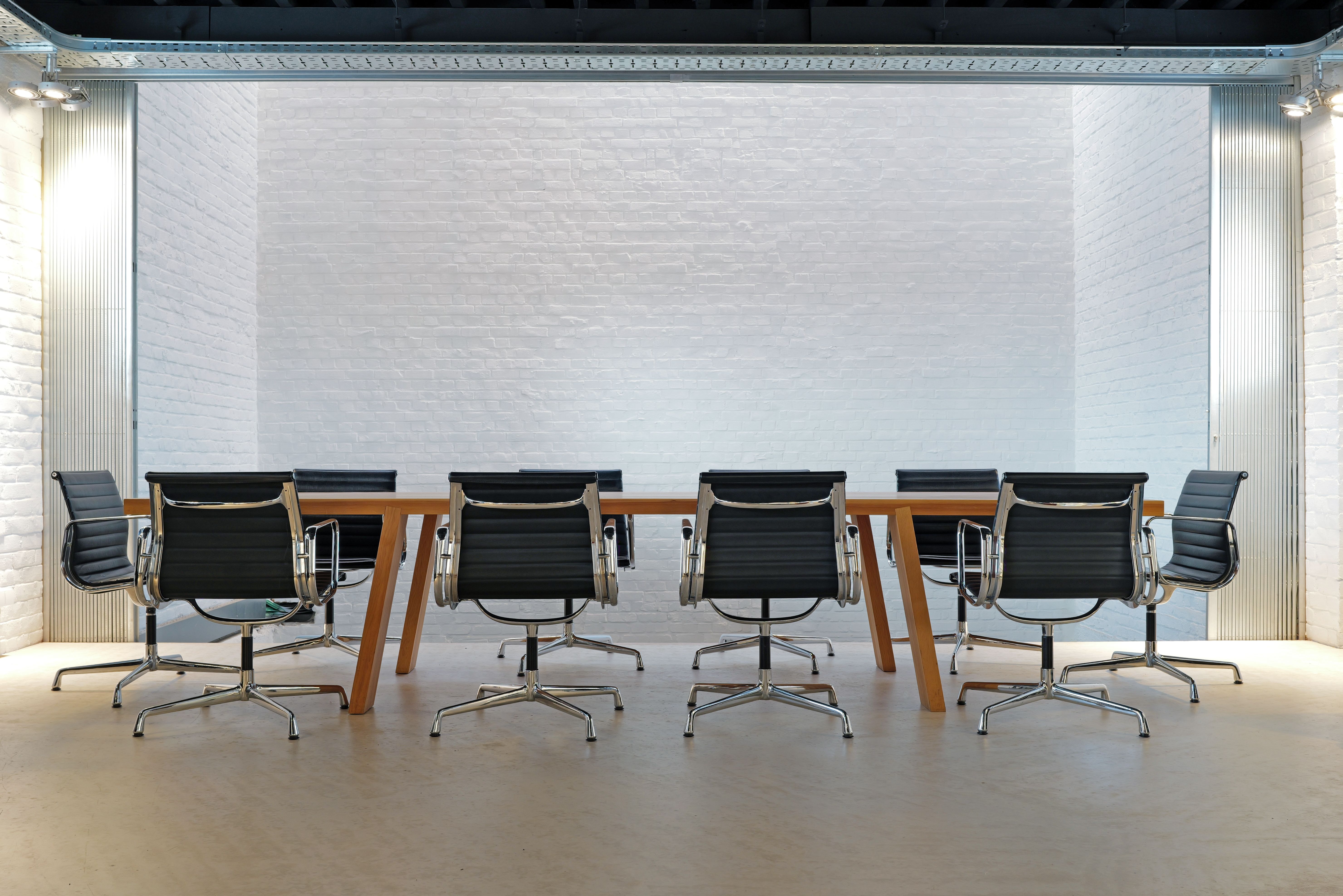 Set Eames chairs van Charles Eames