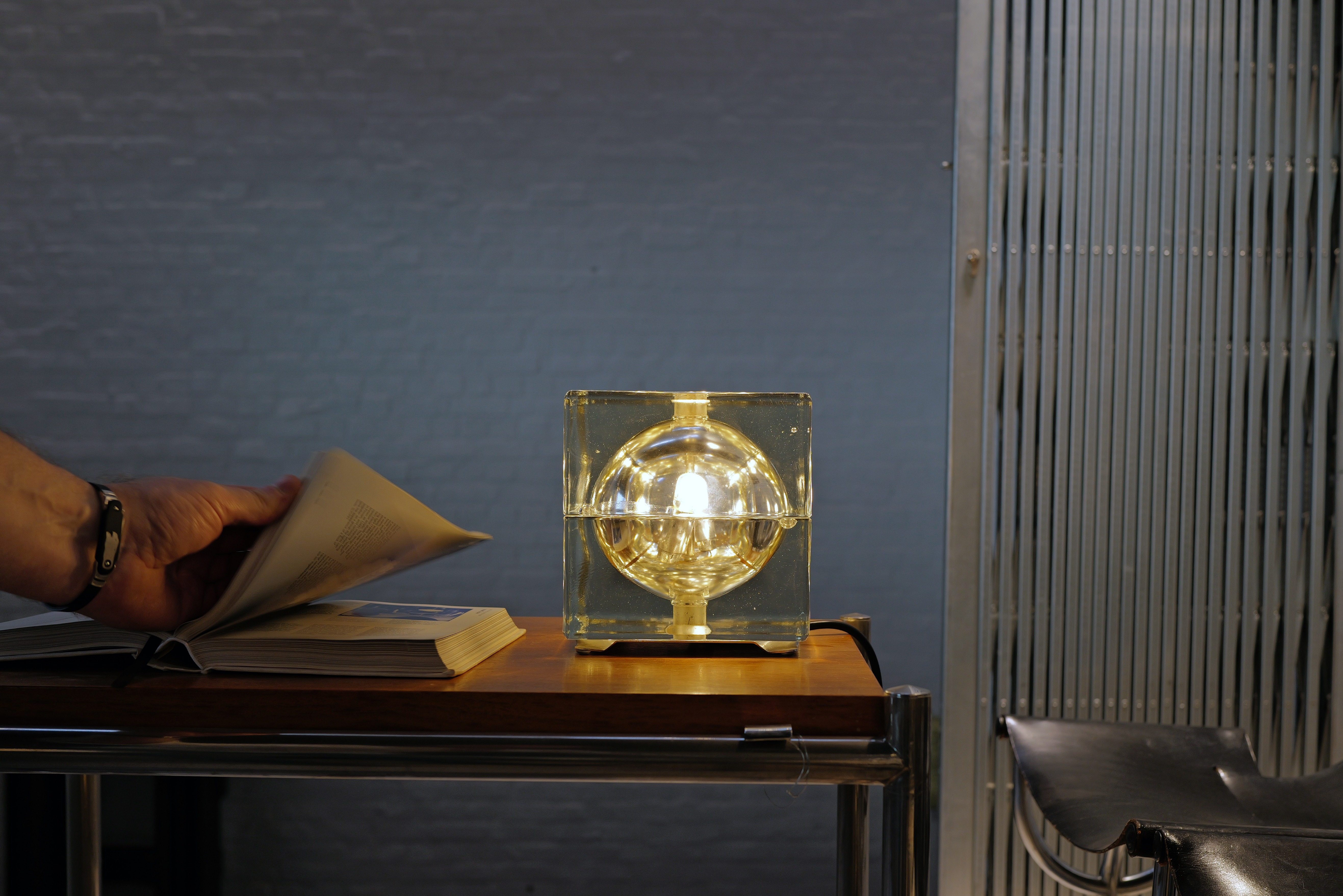 Cubosphere tafel Lamp ontworpen door Alessandro Mendini