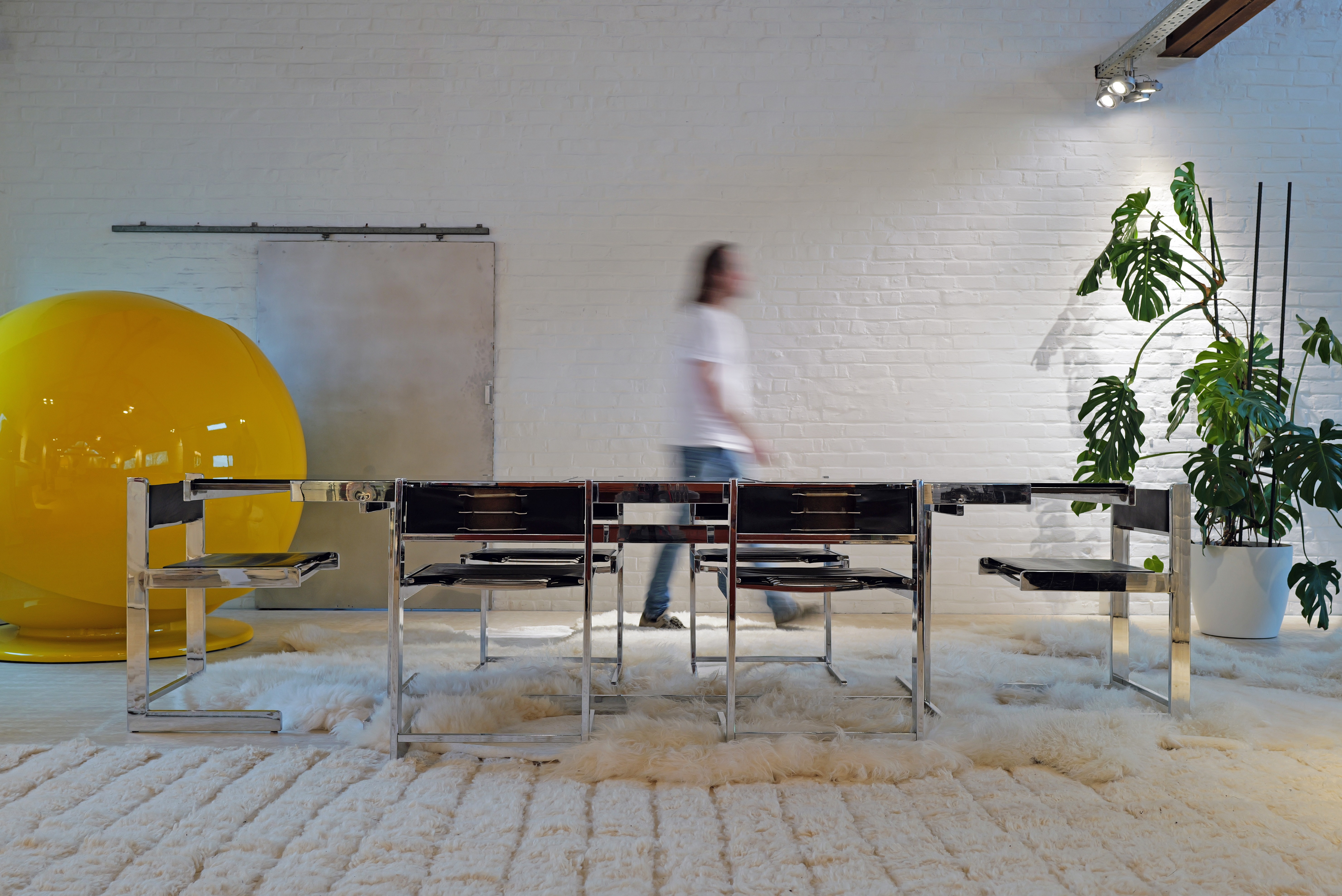 Brutalist chromen eettafel voor Sigma, België, 1967