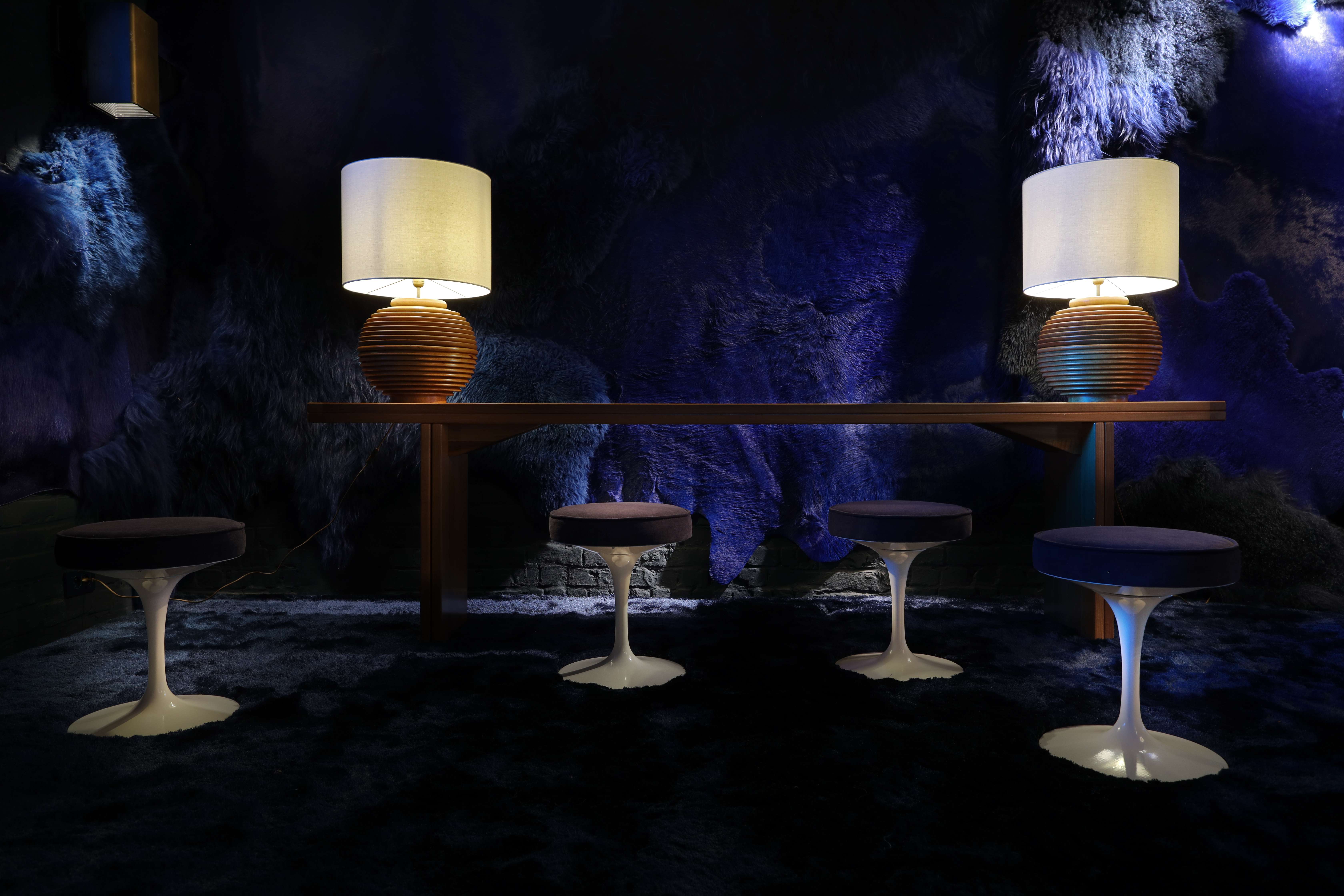 4 Tulip stools by eero Saarinen for Knoll International
