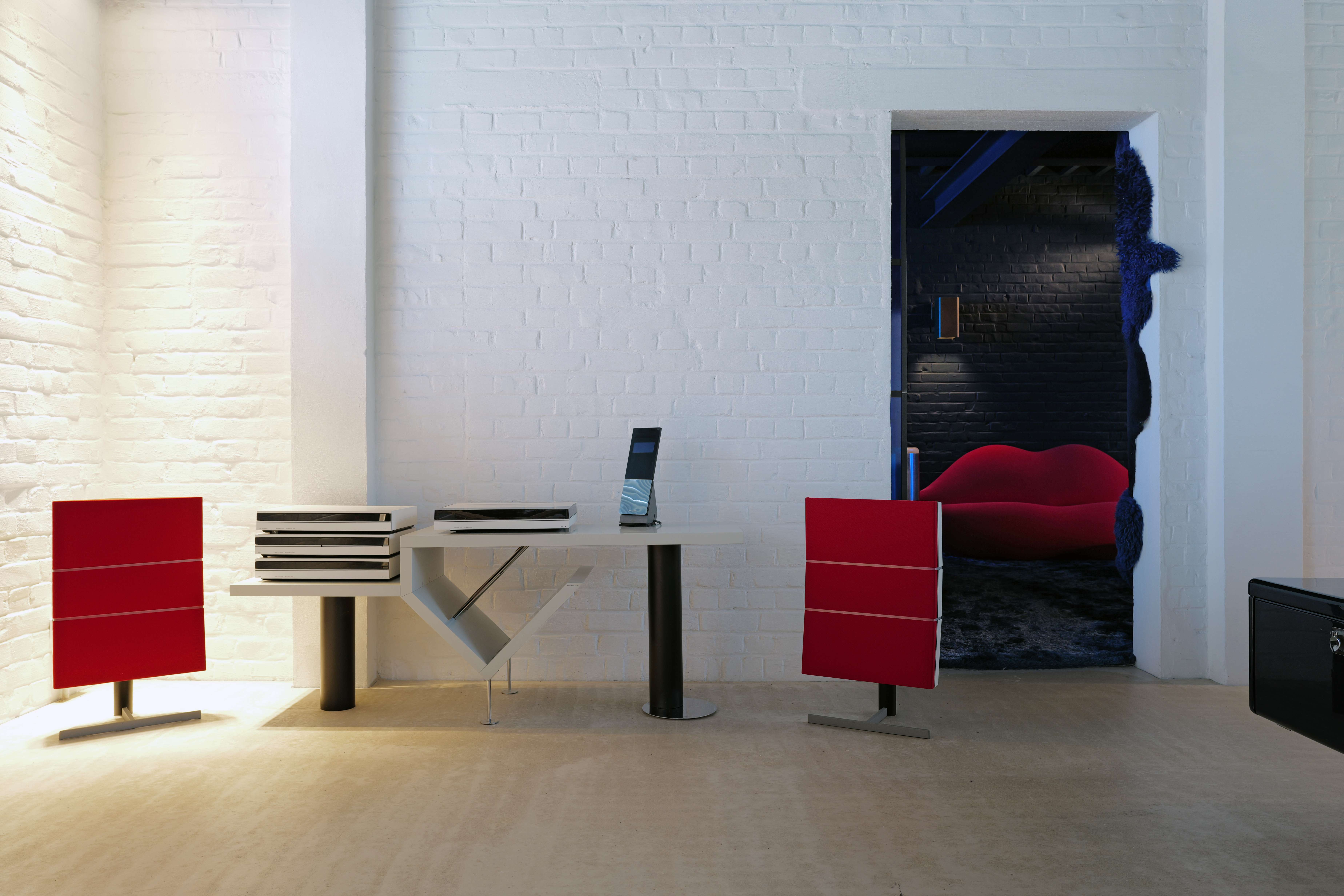 Bang & Olufsen BeoSystem 7000, 1990's